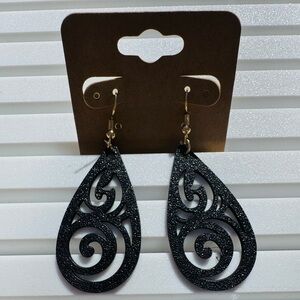 Elegant Black Swirl Earrings